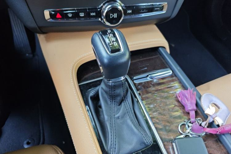 Used Volvo S90 2018 T4 Zhiyuan Edition Gear Lever