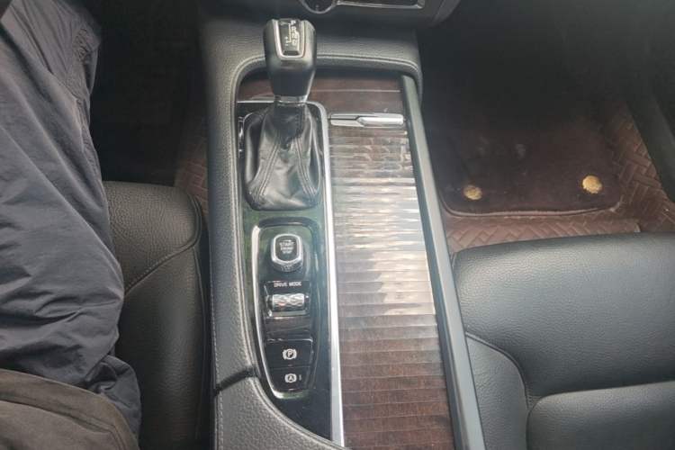 Used Volvo S90 2018 T4 Zhiyuan Edition Gear Lever