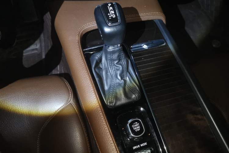 Used Volvo S90 2018 T4 Zhiyuan Edition Gear Lever