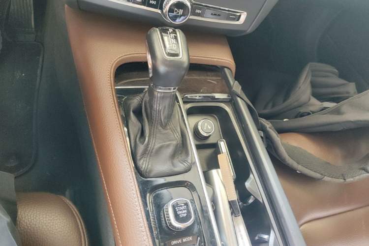 Used Volvo S90 2018 T4 Zhiyuan Edition Gear Lever