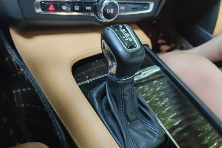 Used Volvo S90 2018 T4 Zhiyuan Edition Gear Lever