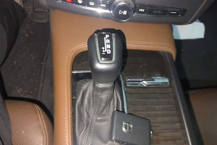 Used Volvo S90 2018 T4 Zhiyuan Edition Gear Lever