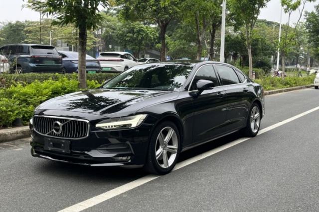 Used Volvo S90 2018 T4 Zhiyuan Edition