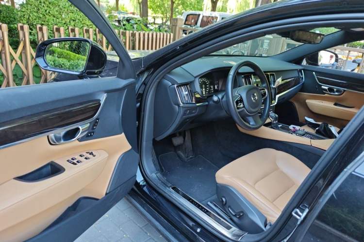 Used Volvo S90 2018 T4 Zhiyuan Edition Interior 3
