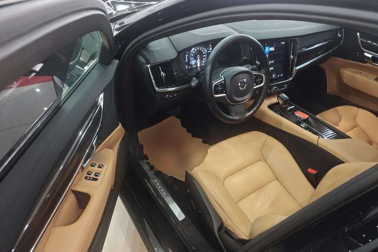 Used Volvo S90 2018 T4 Zhiyuan Edition Interior 3