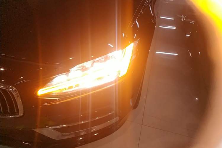 Used Volvo S90 2018 T5 Prestige Edition Left Front Headlight