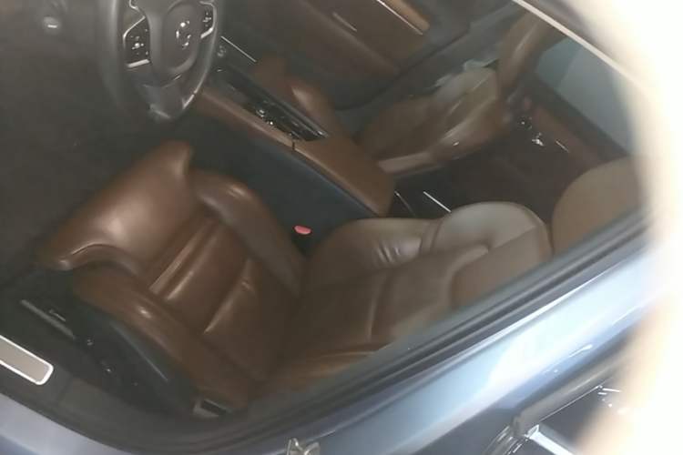 Used Volvo S90 2018 T5 Prestige Edition Left Front Seat