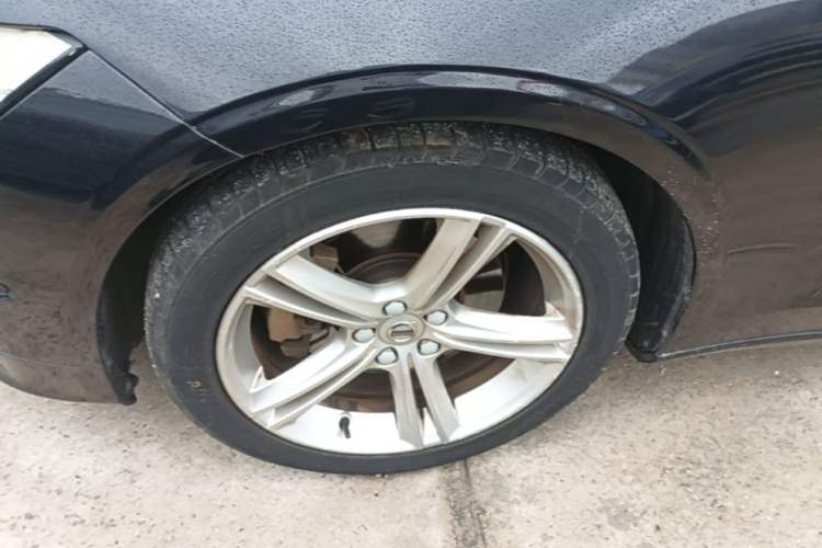 Used Volvo S90 2018 T4 Zhiyuan Edition Left Front Wheel Hub