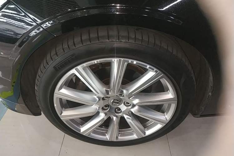 Used Volvo S90 2018 T5 Prestige Edition Left Front Wheel Hub