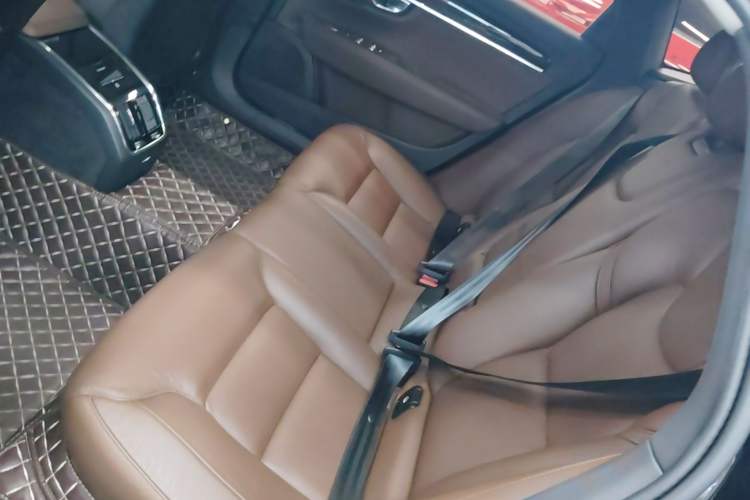 Used Volvo S90 2018 T4 Zhiyuan Edition Left Rear Seat