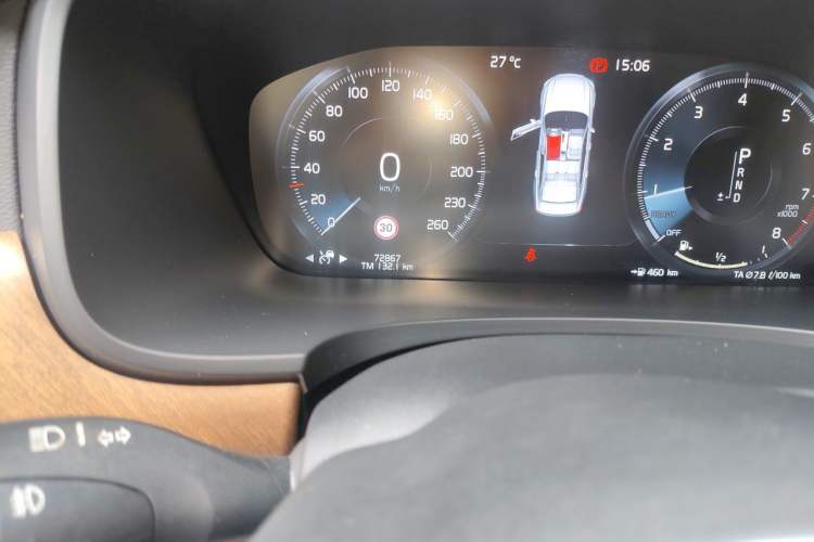Used Volvo S90 2018 T5 Zhiya Edition Odometer Close Up