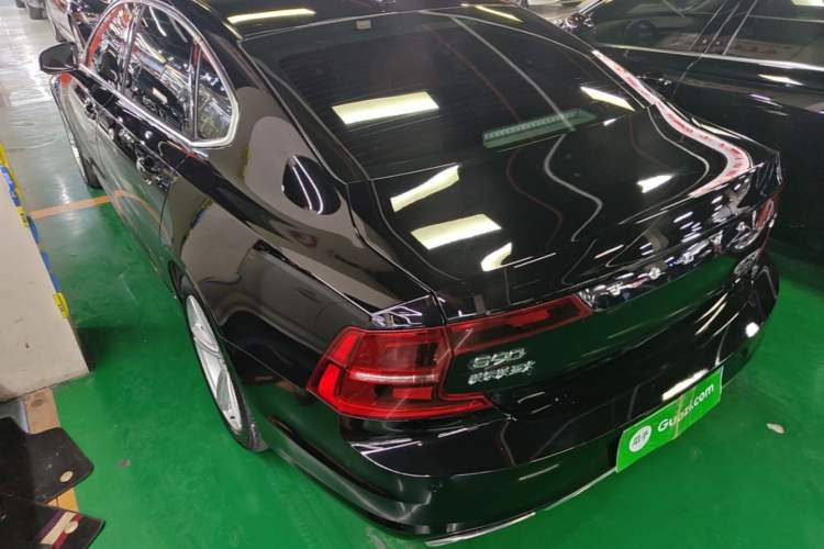 Used Volvo S90 2018 T4 Zhiyuan Edition Rear Left 45 Deg