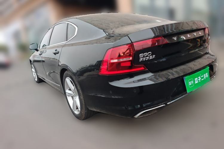 Used Volvo S90 2018 T4 Zhiyuan Edition Rear Left 45 Deg
