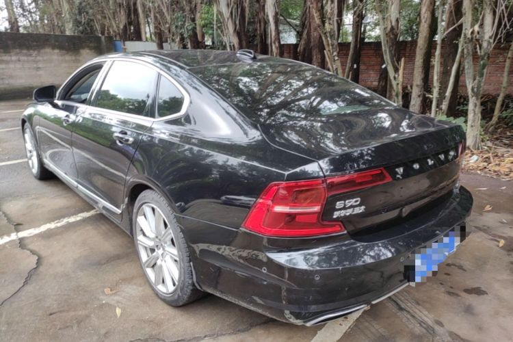 Used Volvo S90 2018 T5 Zhiya Edition Rear Left 45 Deg