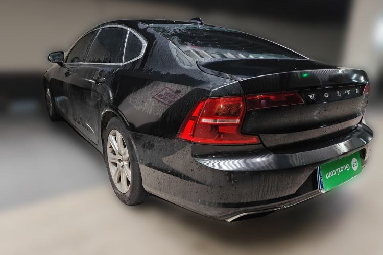 Used Volvo S90 2018 T4 Zhiyi Edition Rear Left 45 Deg