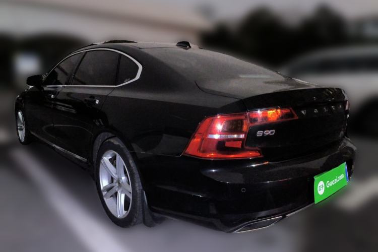 Used Volvo S90 2018 T5 Zhiyuan Edition Rear Left 45 Deg