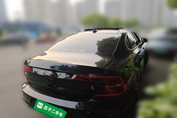 Used Volvo S90 2018 T4 Zhiyuan Edition Rear Right 45 Deg