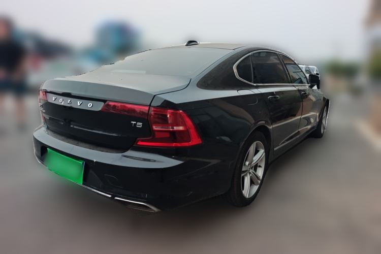 Used Volvo S90 2018 T4 Zhiyuan Edition Rear Right 45 Deg
