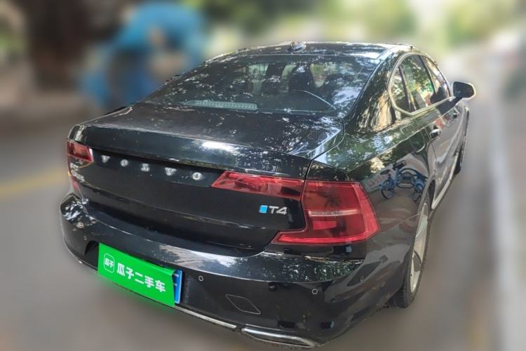 Used Volvo S90 2018 T4 Zhiyuan Edition Rear Right 45 Deg