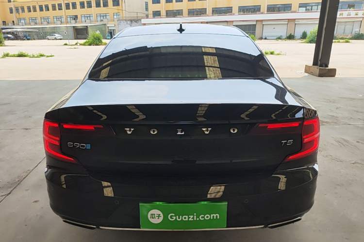 Used Volvo S90 2018 T4 Zhiyuan Edition Rear