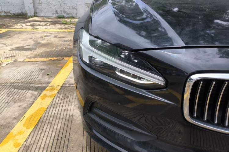 Used Volvo S90 2018 T5 Zhiyuan Edition Right Front Headlight