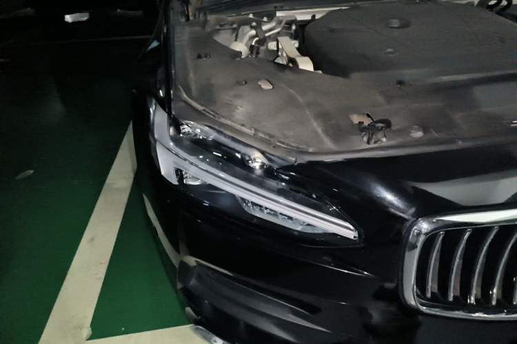 Used Volvo S90 2018 T4 Zhiyuan Edition Right Front Headlight