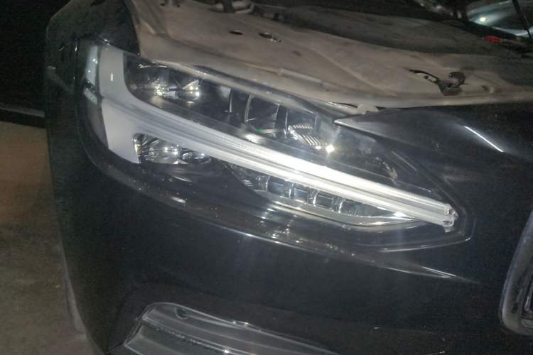 Used Volvo S90 2018 T4 Zhiyi Edition Right Front Headlight