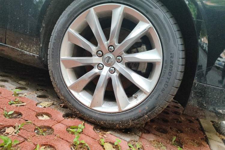 Used Volvo S90 2018 T5 Zhiyuan Edition Right Front Wheel Hub