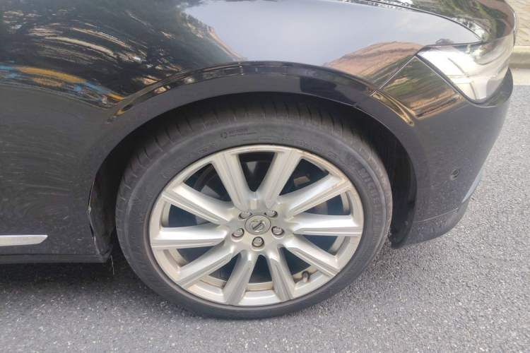 Used Volvo S90 2018 T5 Zhiya Edition Right Front Wheel Hub