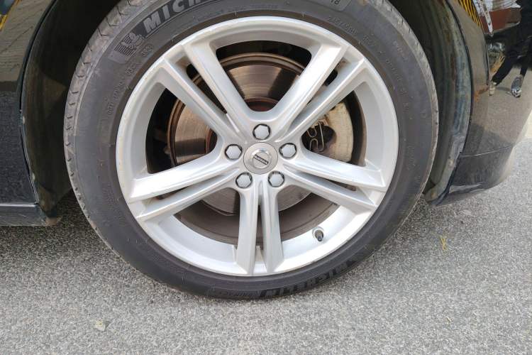 Used Volvo S90 2018 T4 Zhiyuan Edition Right Front Wheel Hub