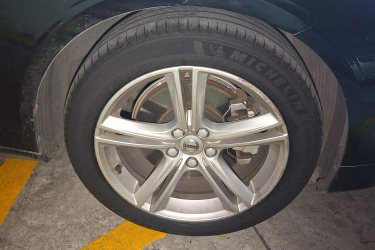 Used Volvo S90 2018 T5 Zhiyuan Edition Right Front Wheel Hub