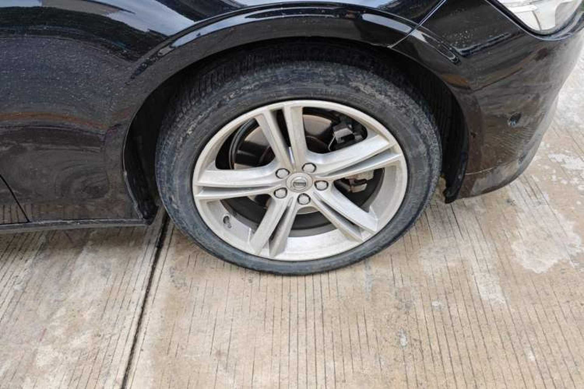 Used Volvo S90 2018 T4 Zhiyuan Edition Right Front Wheel Hub