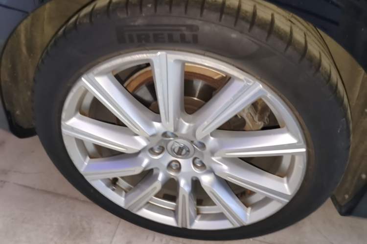 Used Volvo S90 2018 T5 Prestige Edition Right Rear Wheel Hub