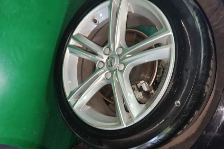 Used Volvo S90 2018 T4 Zhiyuan Edition Right Rear Wheel Hub