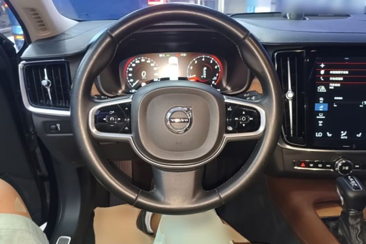 Used Volvo S90 2018 T5 Prestige Edition Steering Wheel