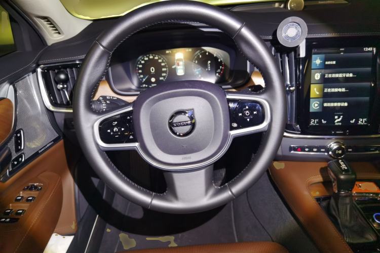 Used Volvo S90 2018 T5 Prestige Edition Steering Wheel