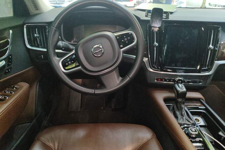 Used Volvo S90 2018 T5 Zhiyuan Edition Steering Wheel