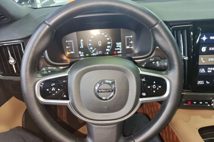 Used Volvo S90 2018 T4 Zhiyuan Edition Steering Wheel