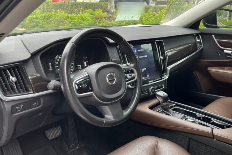 Used Volvo S90 2018 T4 Zhiyuan Edition Steering Wheel