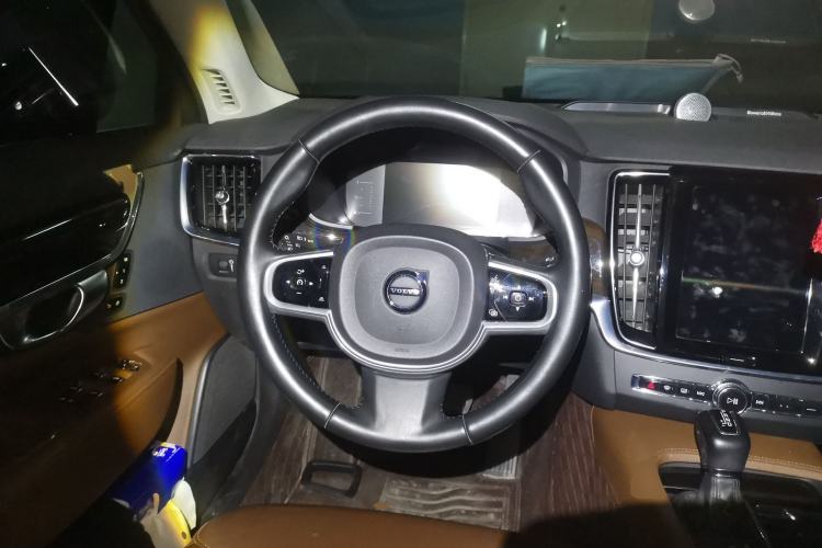 Used Volvo S90 2018 T4 Zhiyuan Edition Steering Wheel
