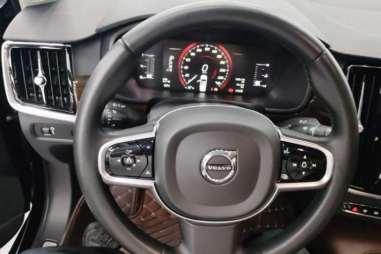 Used Volvo S90 2018 T4 Zhiyuan Edition Steering Wheel
