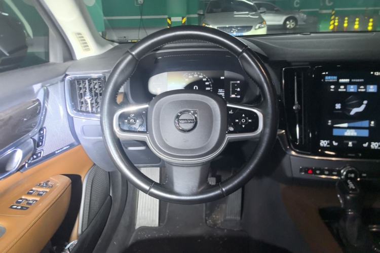 Used Volvo S90 2018 T4 Zhiyuan Edition Steering Wheel