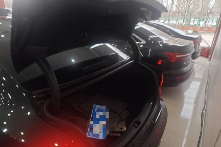 Used Volvo S90 2018 T4 Zhiyuan Edition Trunk