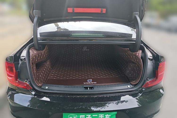 Used Volvo S90 2018 T4 Zhiyi Edition Trunk