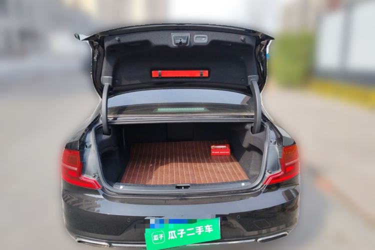 Used Volvo S90 2018 T4 Zhiyuan Edition Trunk