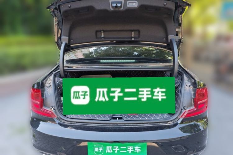 Used Volvo S90 2018 T4 Zhiyuan Edition Trunk