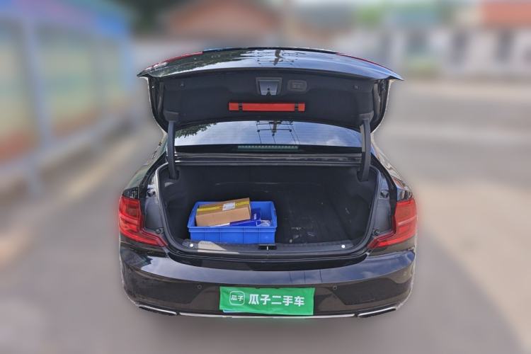 Used Volvo S90 2018 T4 Zhiyuan Edition Trunk