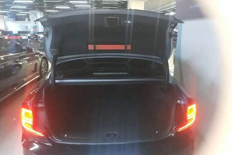 Used Volvo S90 2018 T5 Prestige Edition Trunk