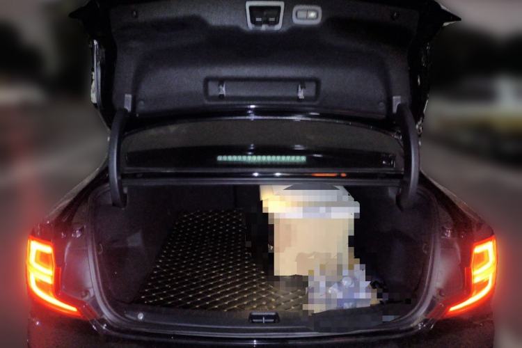 Used Volvo S90 2018 T5 Zhiyuan Edition Trunk