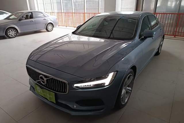 Volvo S90 2018 T4 Zhiyuan Edition usado